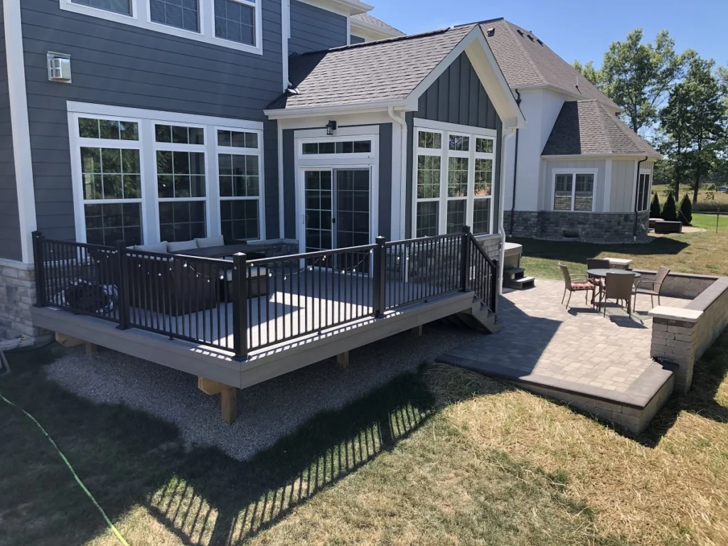 Trusted deck contractors providing a competitive deck builders in Columbus cost.
